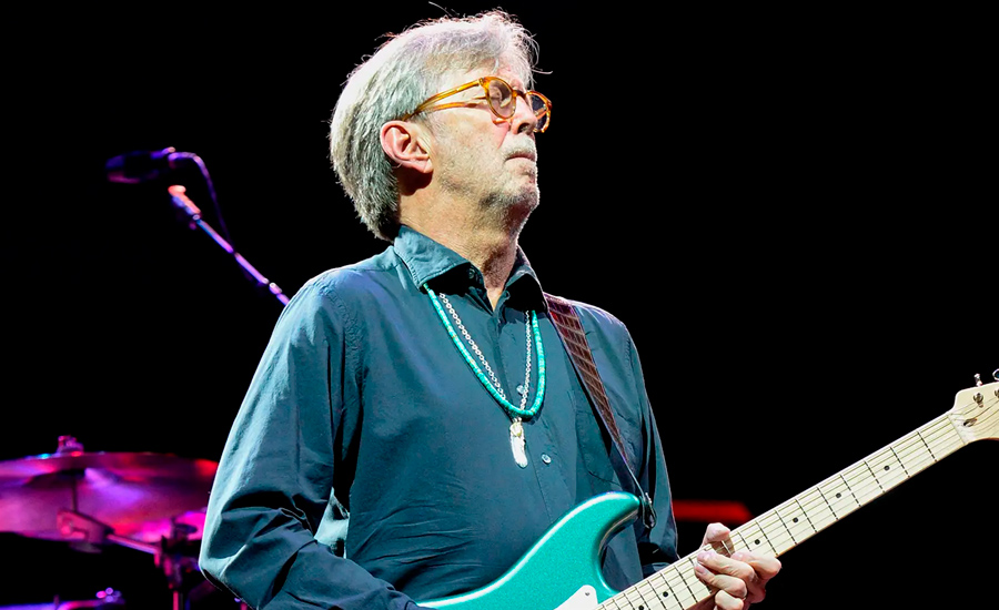 35 años de la muerte del hijo de Eric Clapton y del duelo que inspiró a “Tears in Heaven”: “¿Sabrías mi nombre si te viera en el cielo?”