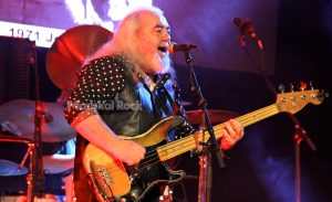 Crónica de Mezquita en Córdoba: El regreso de los Califas del Rock