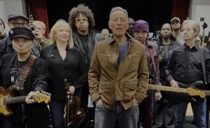 Bruce Springsteen publica un vídeo para anunciar su gira “Land of Hope and Dreams”: “Defenderemos la esperanza frente al miedo, la democracia frente al autoritarismo”