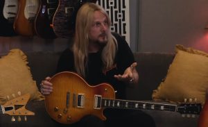 Richie Faulkner (Judas Priest) sigue recibiendo fisioterapia tres veces al día cinco años después del grave infarto que casi acaba con su vida