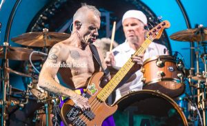 Red Hot Chili Peppers supera por séptima vez los mil millones de reproducciones con una de sus canciones