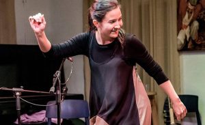 Se hace viral bailando step dance (claqué) al ritmo de Iron Maiden, AC/DC, Ozzy Osbourne o Tool (vídeos)