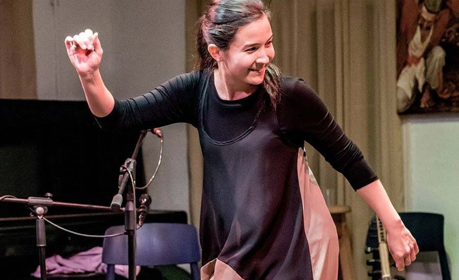 Se hace viral bailando step dance (claqué) al ritmo de Iron Maiden, AC/DC, Ozzy Osbourne o Tool (vídeos)