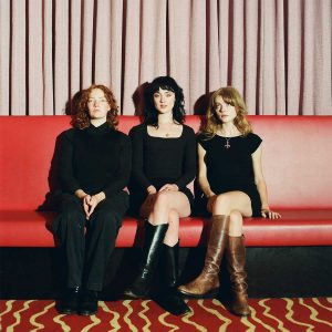 Folk Bitch Trio: La naturalidad como combustible