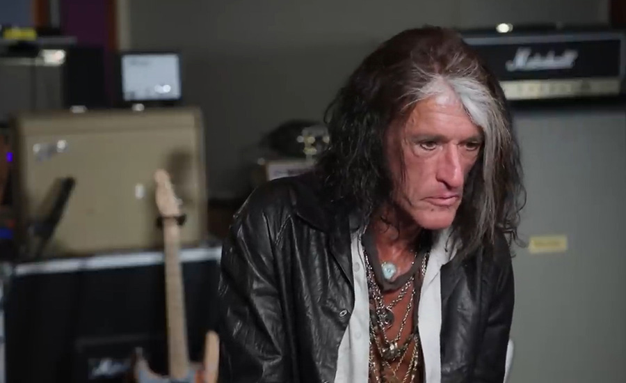 Joe Perry recuerda las lágrimas cuando Steven Tyler cantó para el último EP de Aerosmith con Yungblud en el estudio de Johnny Depp: “No lo habíamos escuchado así desde…”