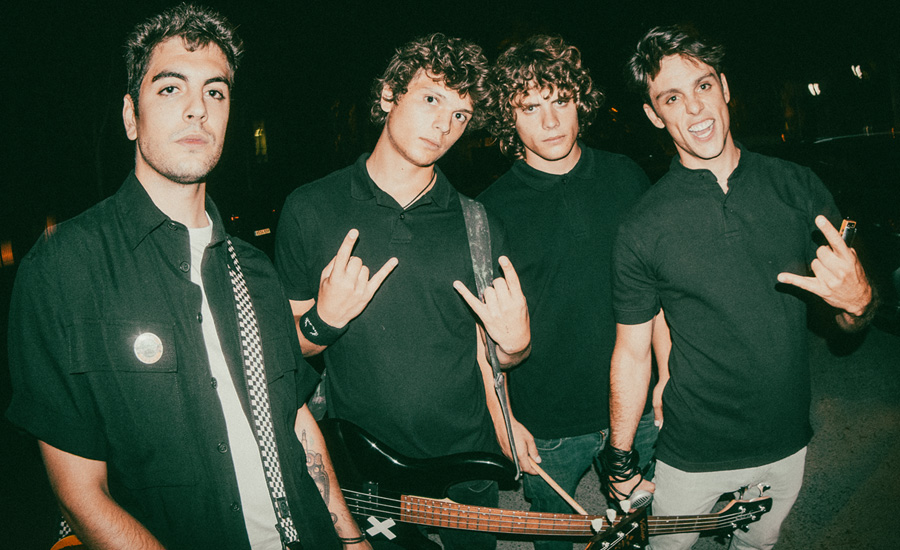 Interferencias, banda unida por lazos de sangre y la devoción por el rock, lanza “A golpes”, primer adelanto de su próximo disco