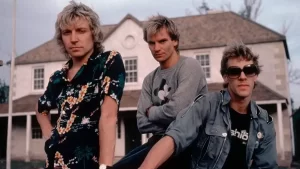 4 canciones que parecen románticas pero hablan de algo oscuro