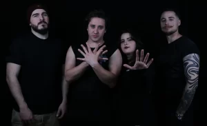 Entrevista a Dúnamara: "El nihilismo puede quitarte una gran carga en un mundo realmente oscuro"