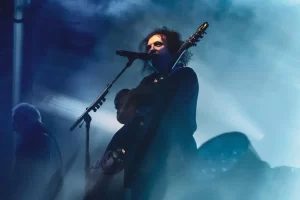 Robert Smith adelantó que The Cure prepara dos discos nuevos