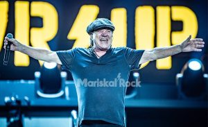 Brian Johnson explica cómo es tocar en AC/DC con 78 años: “Es más divertido porque ya no nos importa nada”