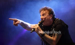 Fortu Sánchez (Obús) a pocos días de Mazarock Fest: “Es un orgullo ver esa nueva generación de adictos al heavy metal y que sigamos atrayendo a este público”