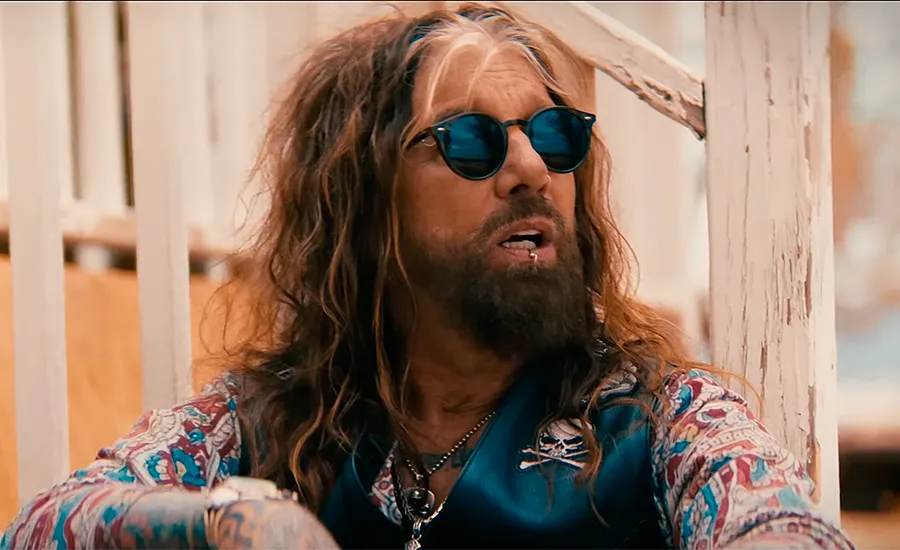John Corabi (ex-Mötley Crüe) pone fin a su segunda etapa con The Dead Daisies: “Le deseamos todo el éxito en su carrera en solitario”